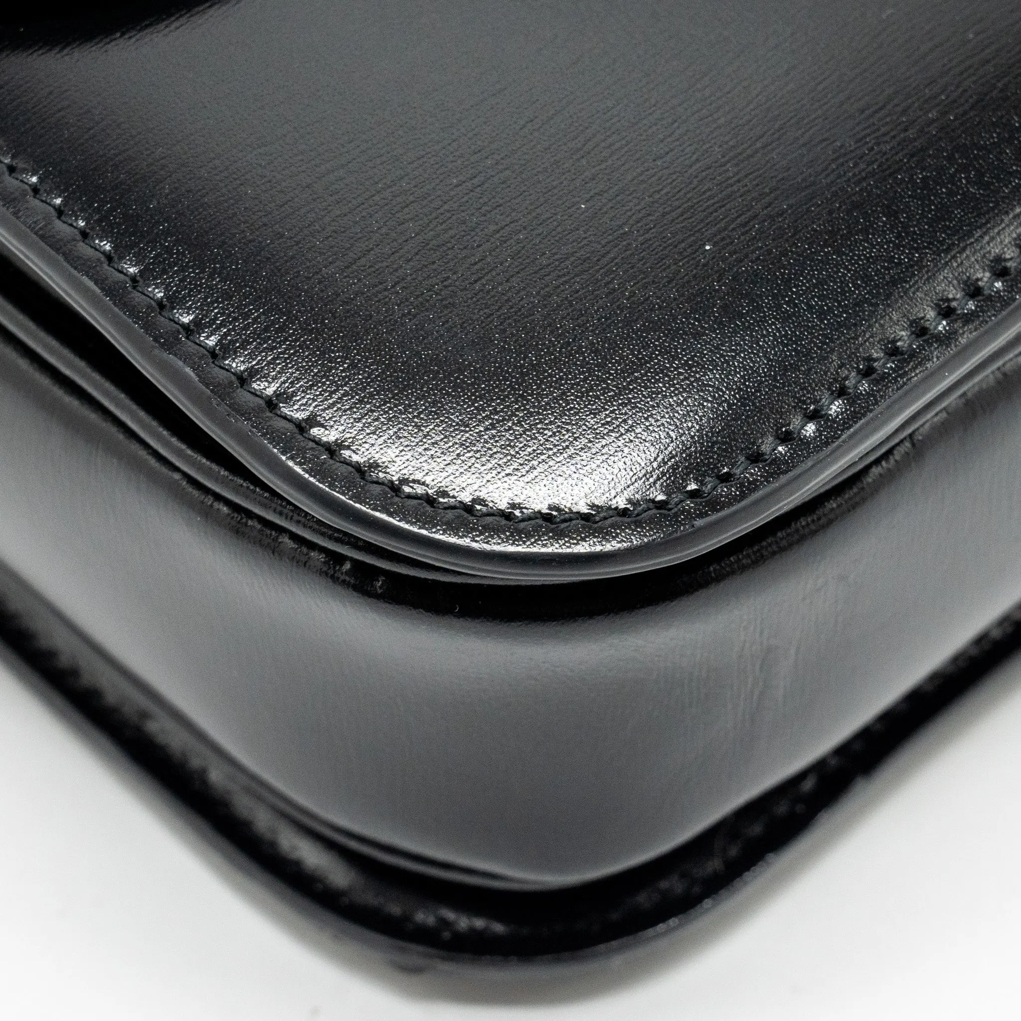 Celine Classic Triomphe Bag Shiny Calfskin Black