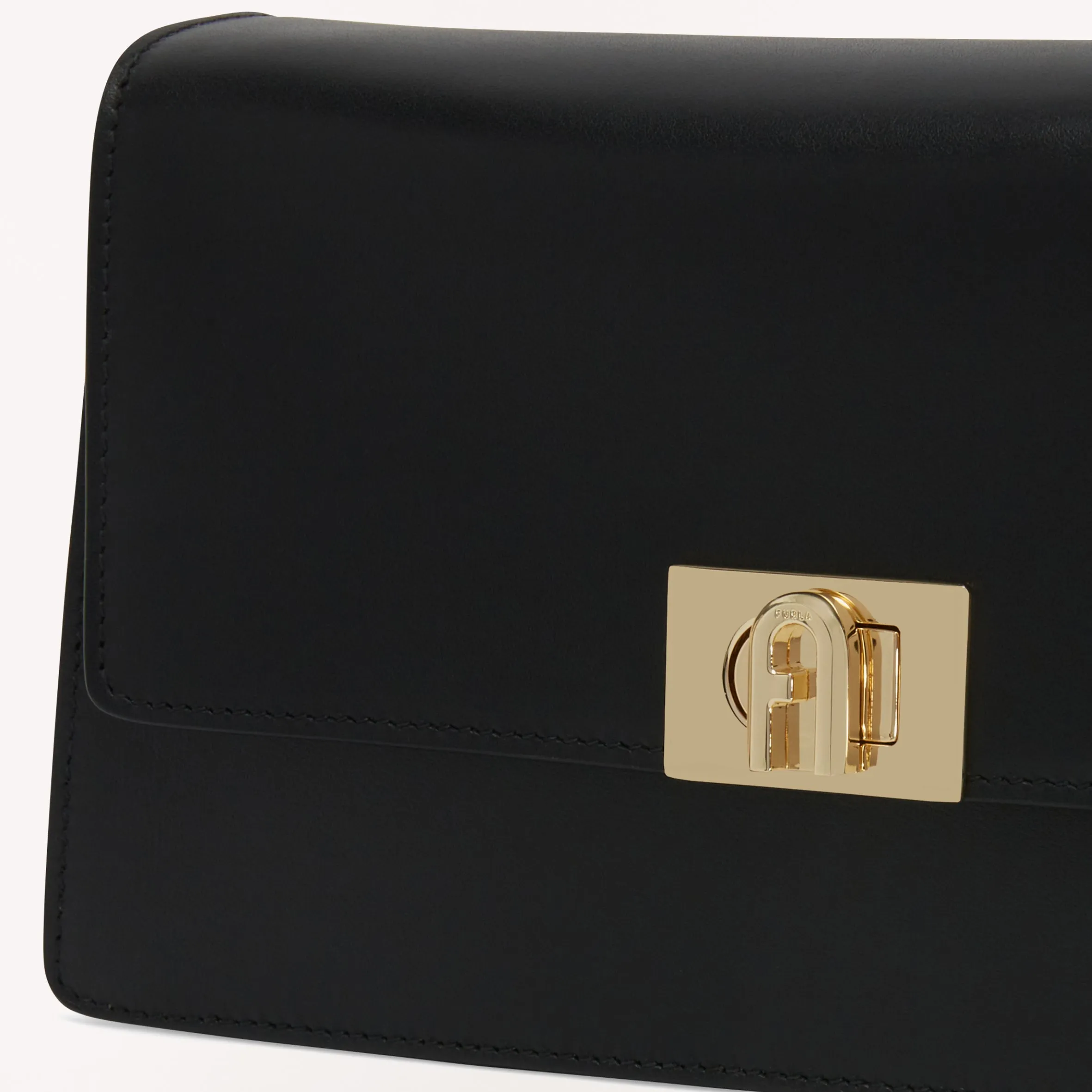 FURLA ZOE SHOULDER BAG IN BLACK