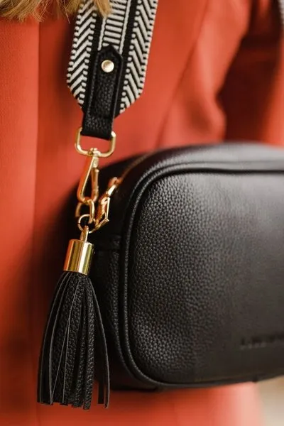 JACINTA BLACK WHITE CROSSBODY BAG
