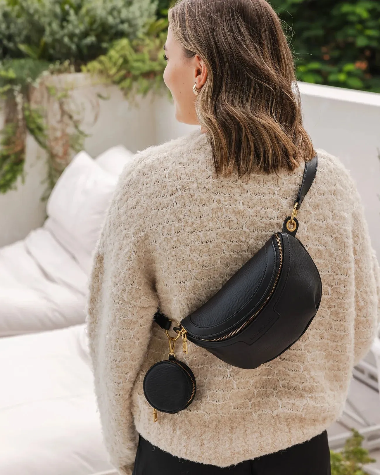 Joey Sling Bag in Black