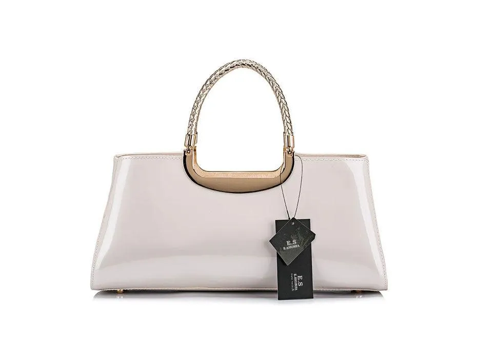 PATENT LEATHER ZIPPERED TOTE