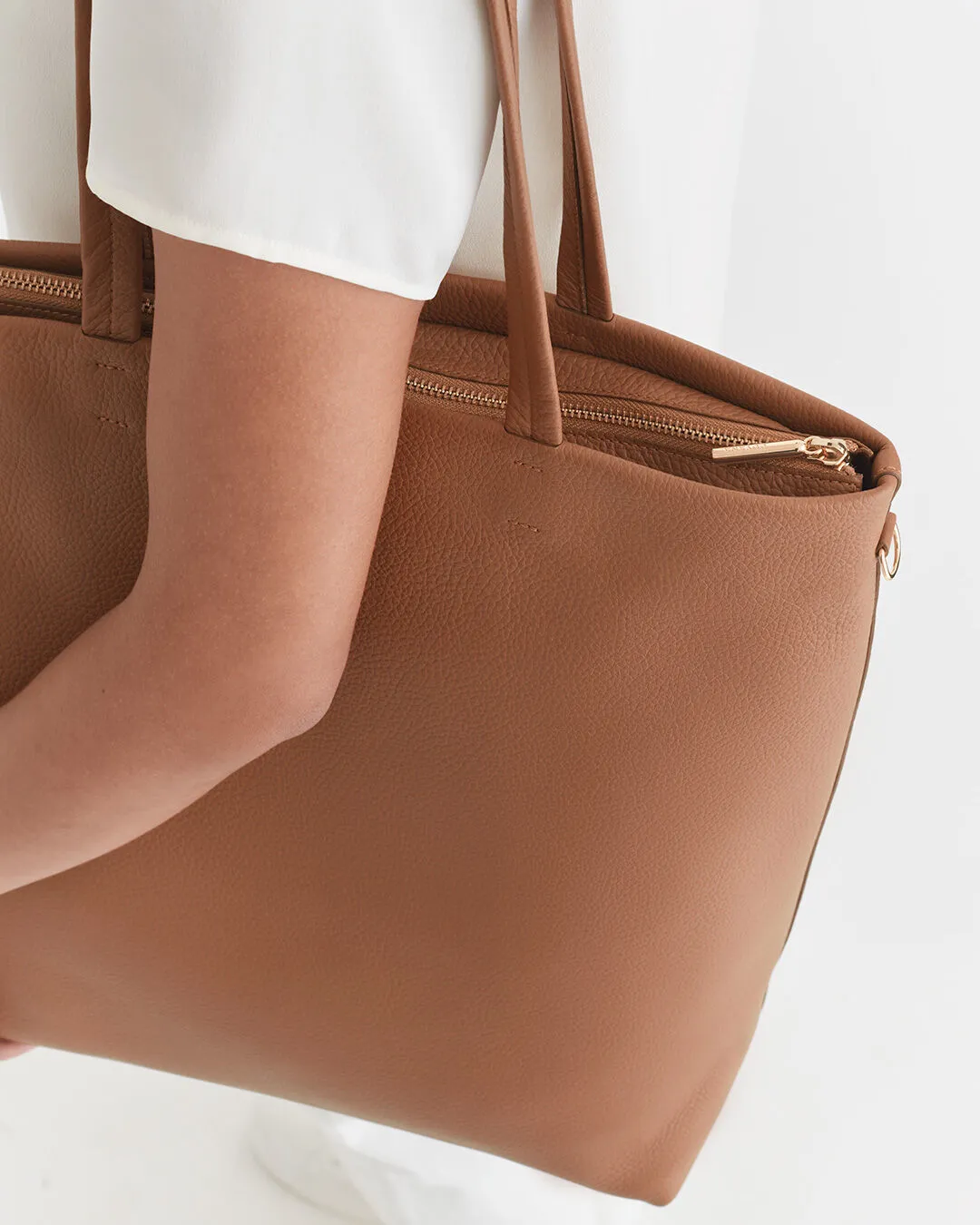 Tall Easy Zipper Tote