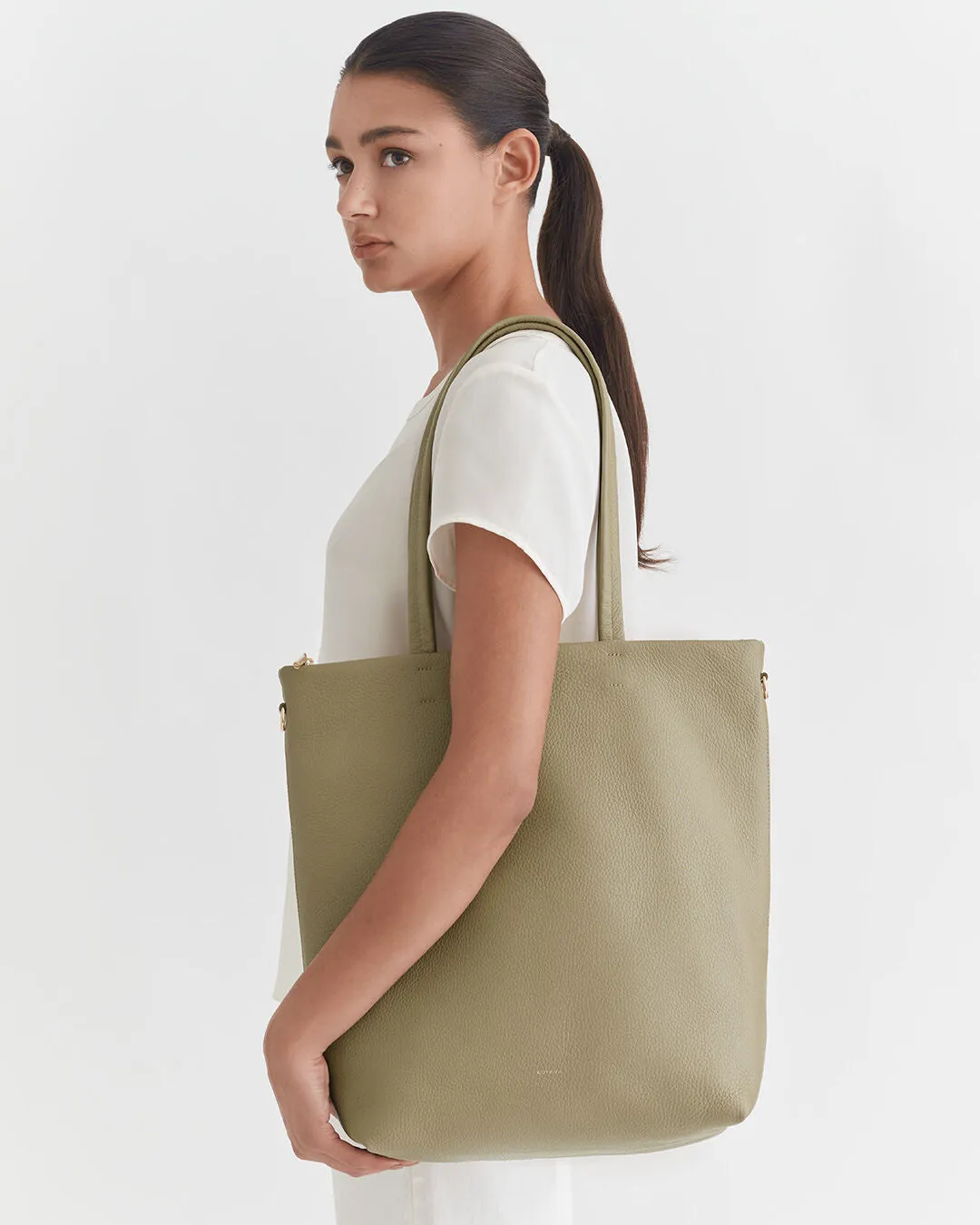 Tall Easy Zipper Tote