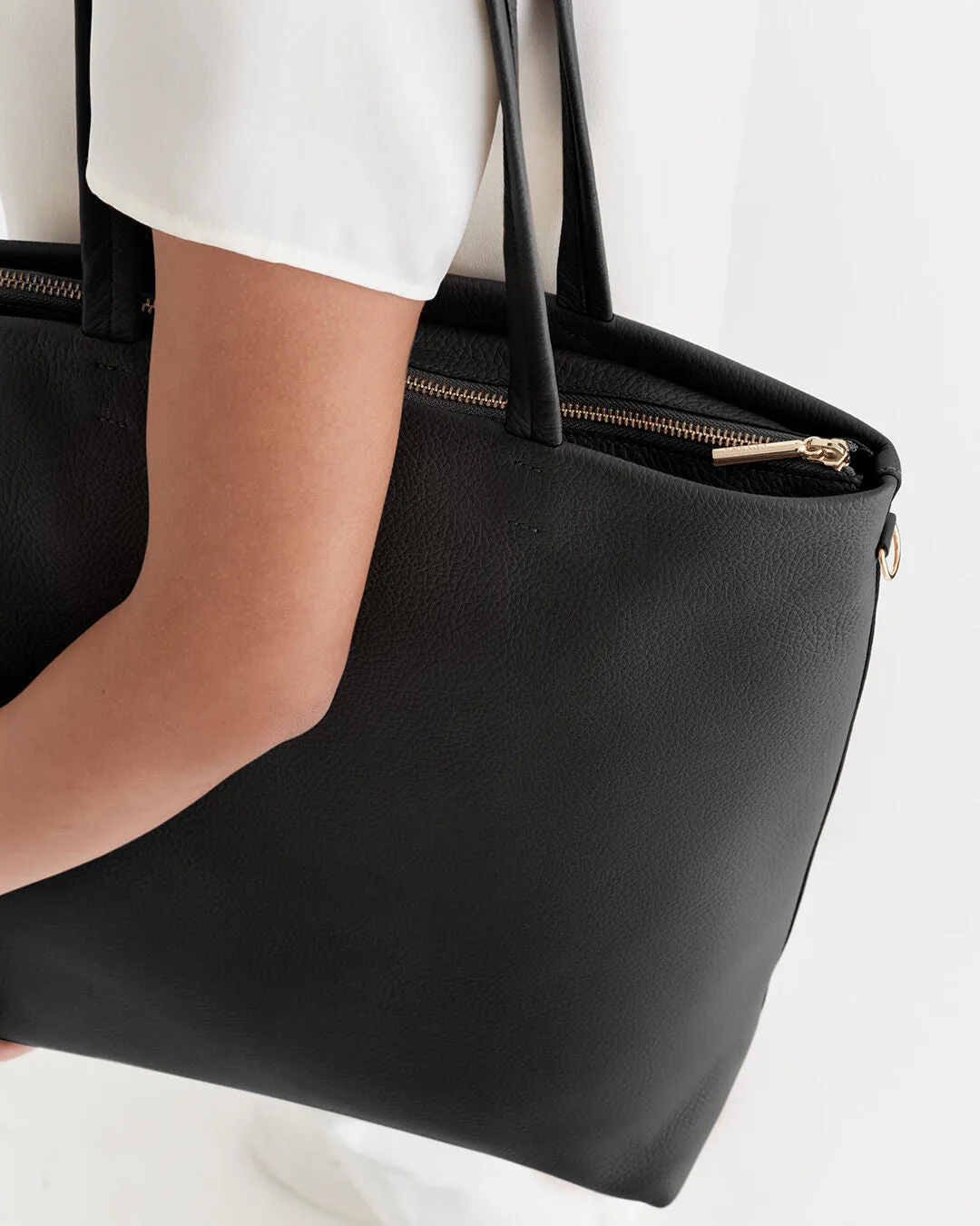 Tall Easy Zipper Tote